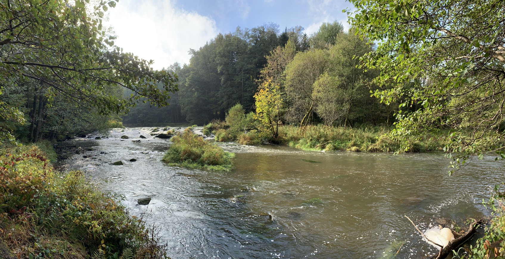 Ist-Zustand mit Wehr, Blick von Unterwasser